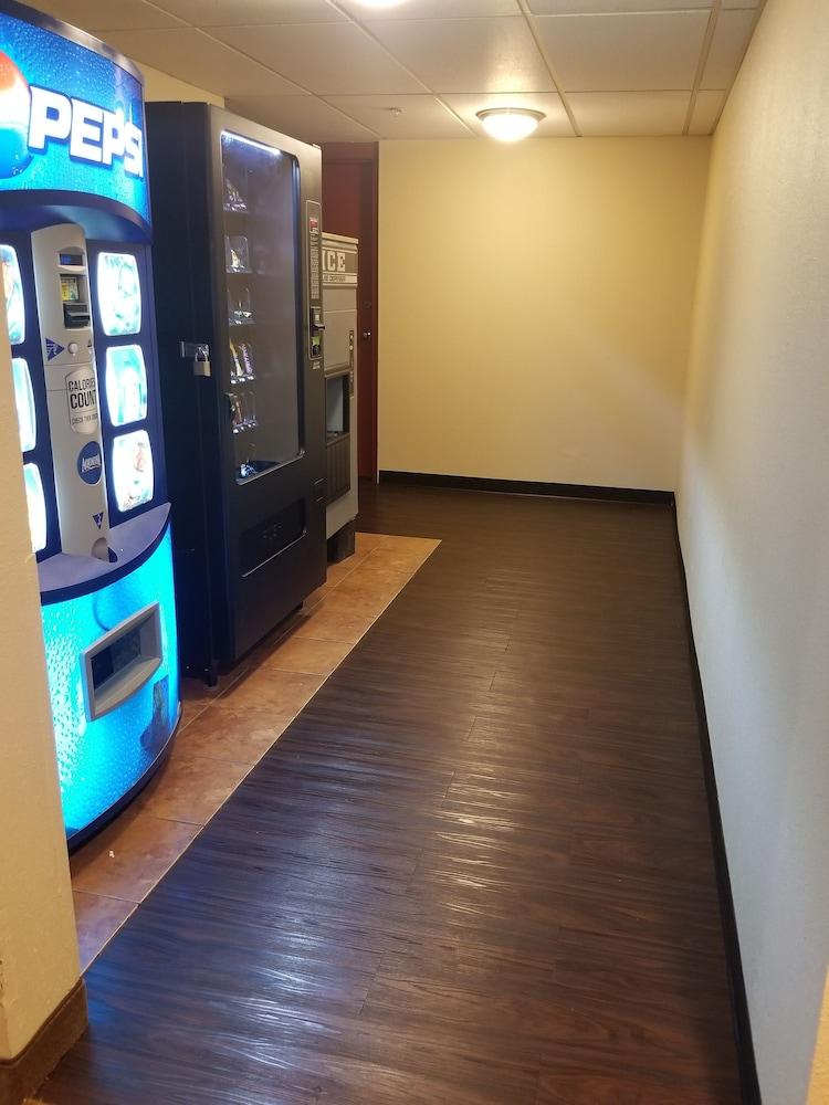 Ramada By Wyndham Downtown Σποκάν Εξωτερικό φωτογραφία