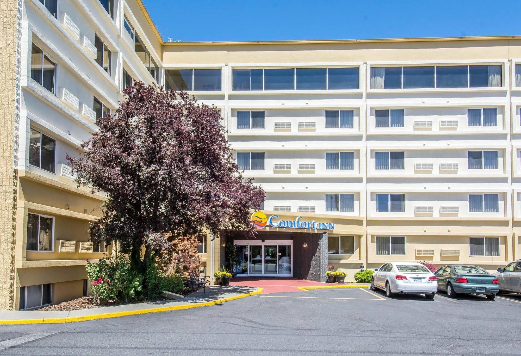Ramada By Wyndham Downtown Σποκάν Εξωτερικό φωτογραφία