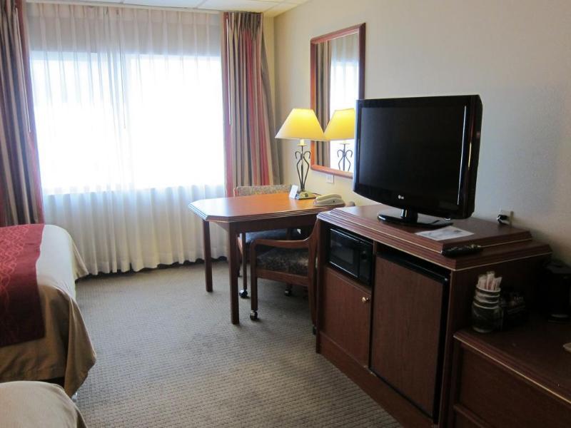 Ramada By Wyndham Downtown Σποκάν Εξωτερικό φωτογραφία